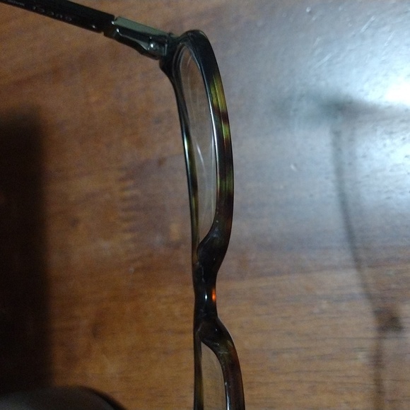 Authentic Gucci Eyeglass frames - Picture 14 of 16
